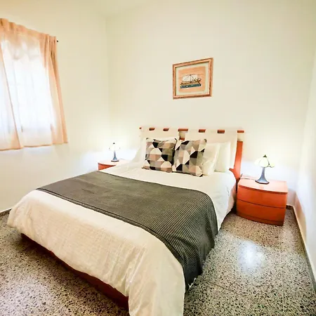 Hoya Del Pino *